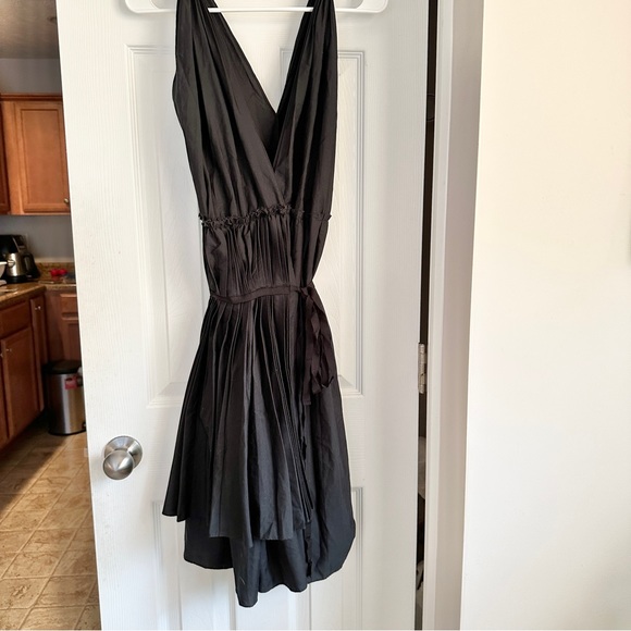 Tome Black Sleeveless V Neck Dress - Picture 2 of 7